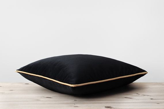 Featured image of post Black And Gold Pillows With Trim