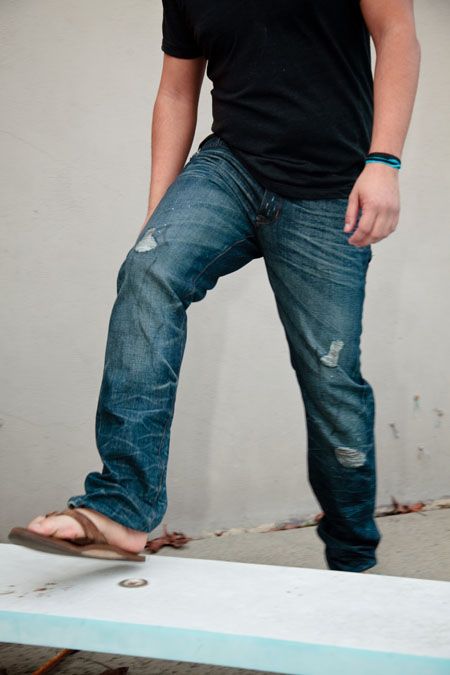 Featured image of post Jeans And Flip Flops